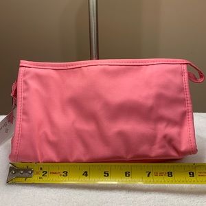 NWT Vera Bradley trapeze cosmetic bag in Rogue Rose